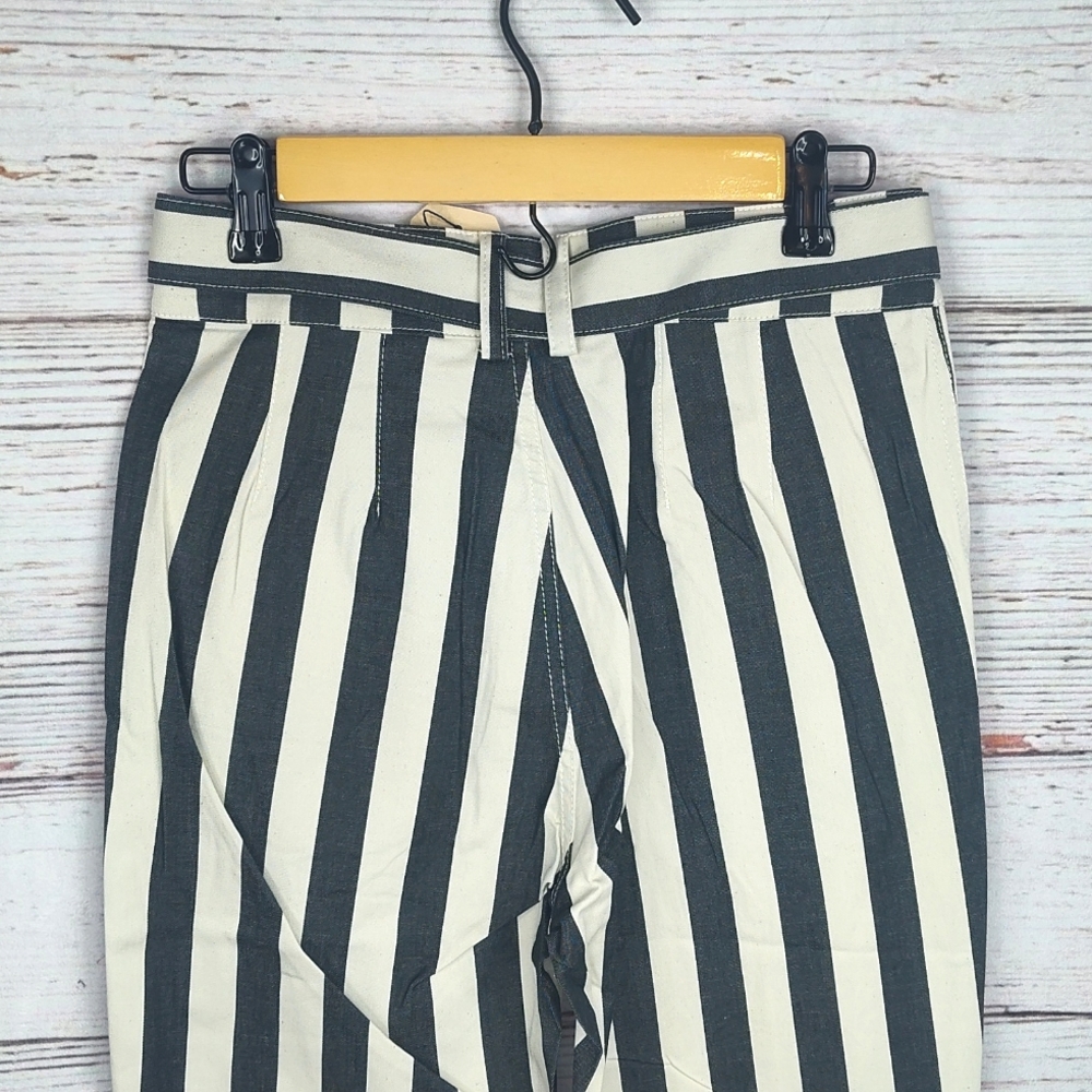 UNIQ Belted Striped Pants - Picture 6 of 12